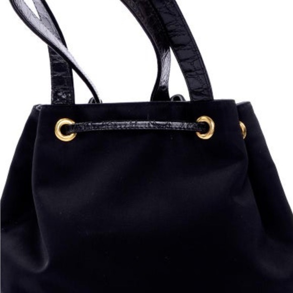 Gianni Versace 
Handbag Vintage Black Drawstring Bag Medusa Head in EUC - Picture 3 of 9